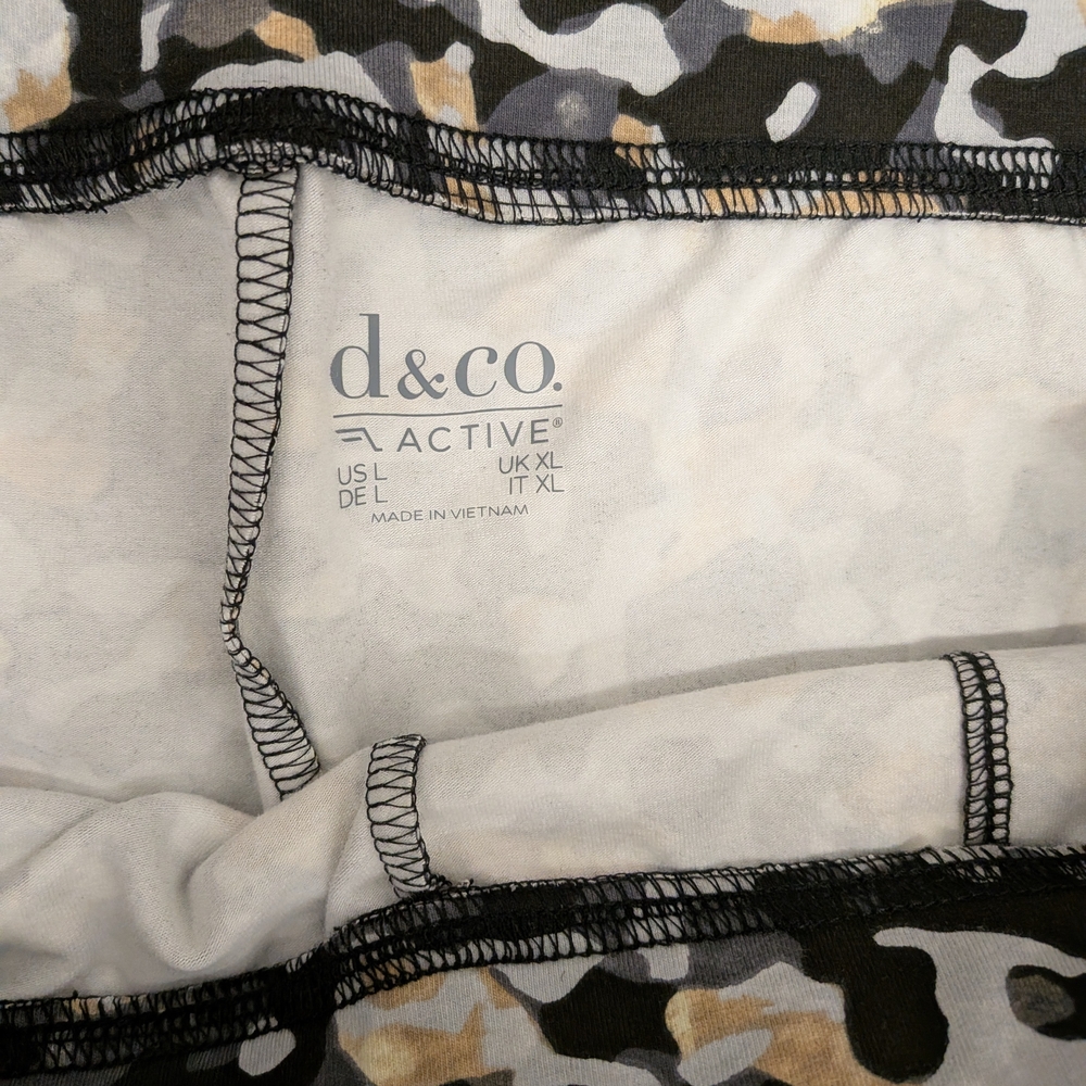 Plus-Size Printed Wide-Leg Pants - Beige/Black - Picture 3 of 7